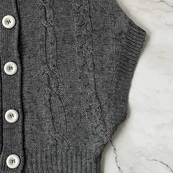 LF oversized cable knit 3/4 length button up sweater - Picture 3 of 4